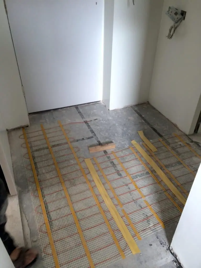 Under Construction Apartment at Docklands in London