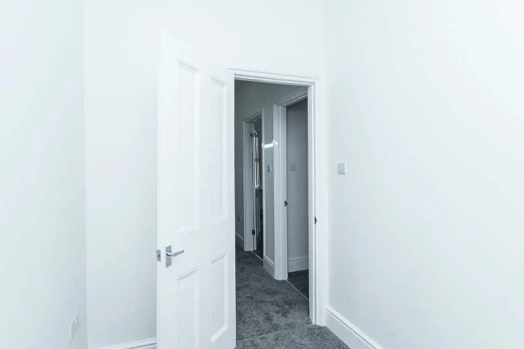 Single bedroom renovation, first floor, Peckham, London Single bedroom renovation, first floor, Peckham, London