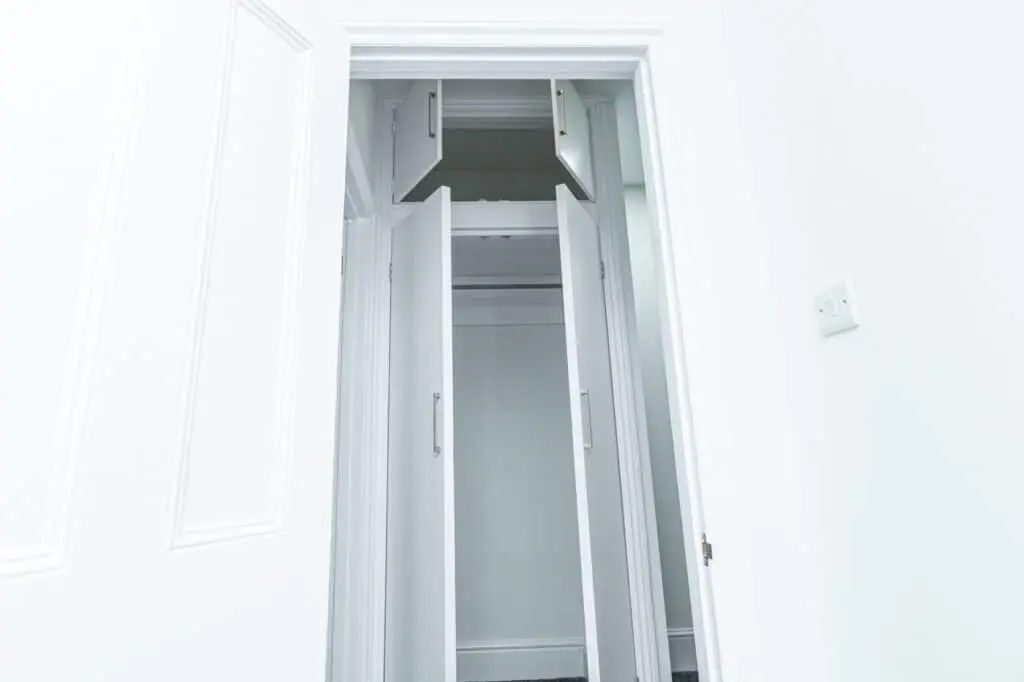 Bespoke wardrobe, Peckham, London Bespoke wardrobe, Peckham, London