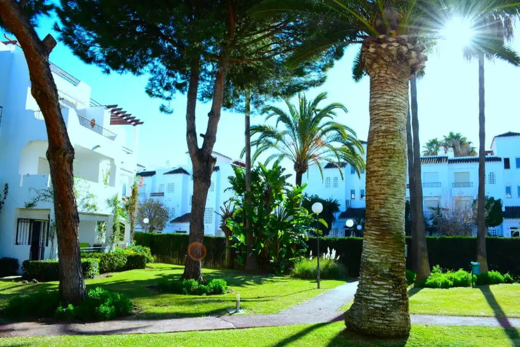 Leaving room viewing