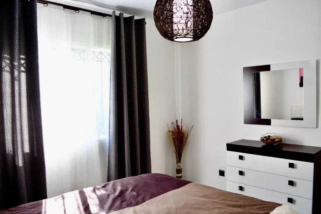 Double bedroom renovation Double bedroom renovation