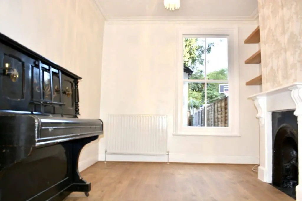 ICompletion, Peckham, SE15 ICompletion, Peckham, SE15