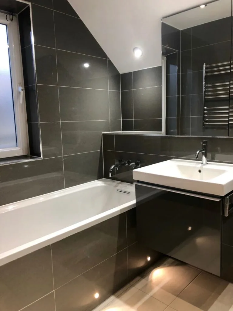 Completed Bathroom Renovation at Canary Wharf in London IMG_1585