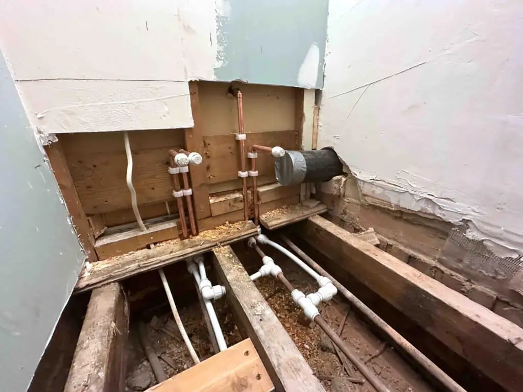 Cloakroom refurbishment during renovation