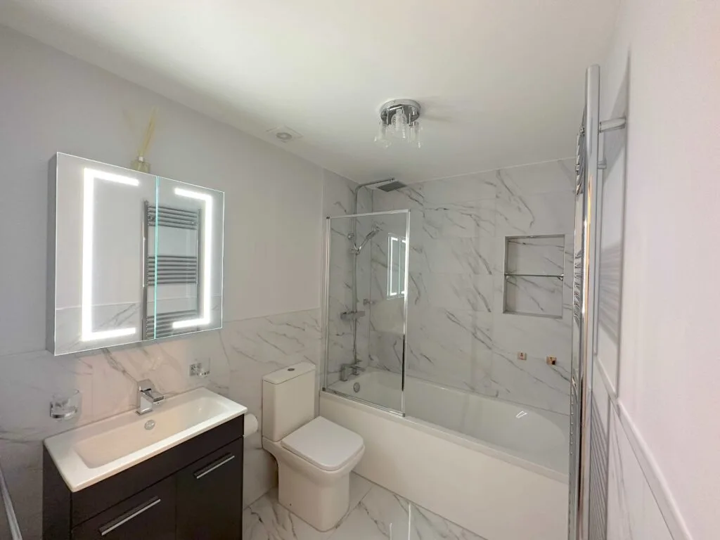 Trendy Bathroom Renovation in Streatham (after)