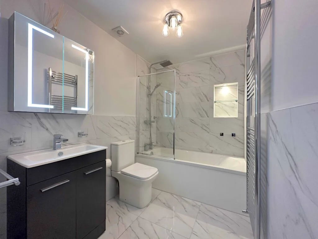 Trendy Bathroom Renovation in Streatham (after)