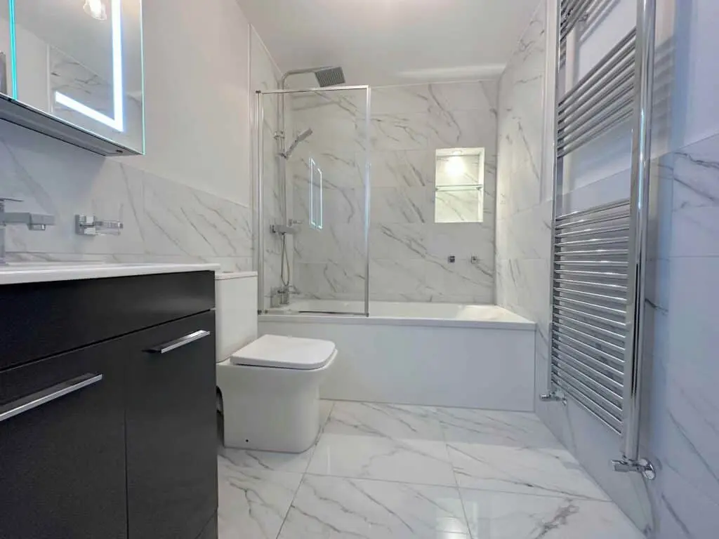 Trendy Bathroom Renovation in Streatham (after)