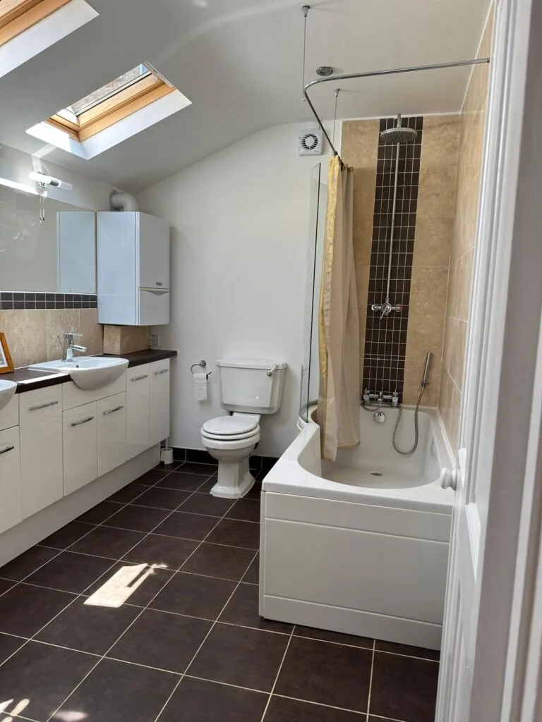 Bathroom Renovation n Plumstead (Before)