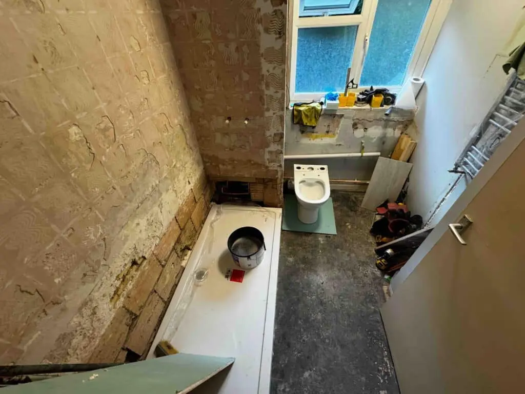 Wet Room Refurbishment in Brentwood (before)