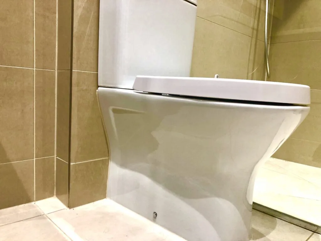 Bathroom and heating installation, completed