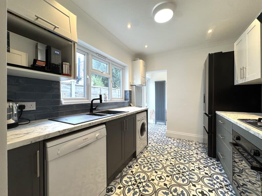 Kitchen Refurbishment at Newham, E16